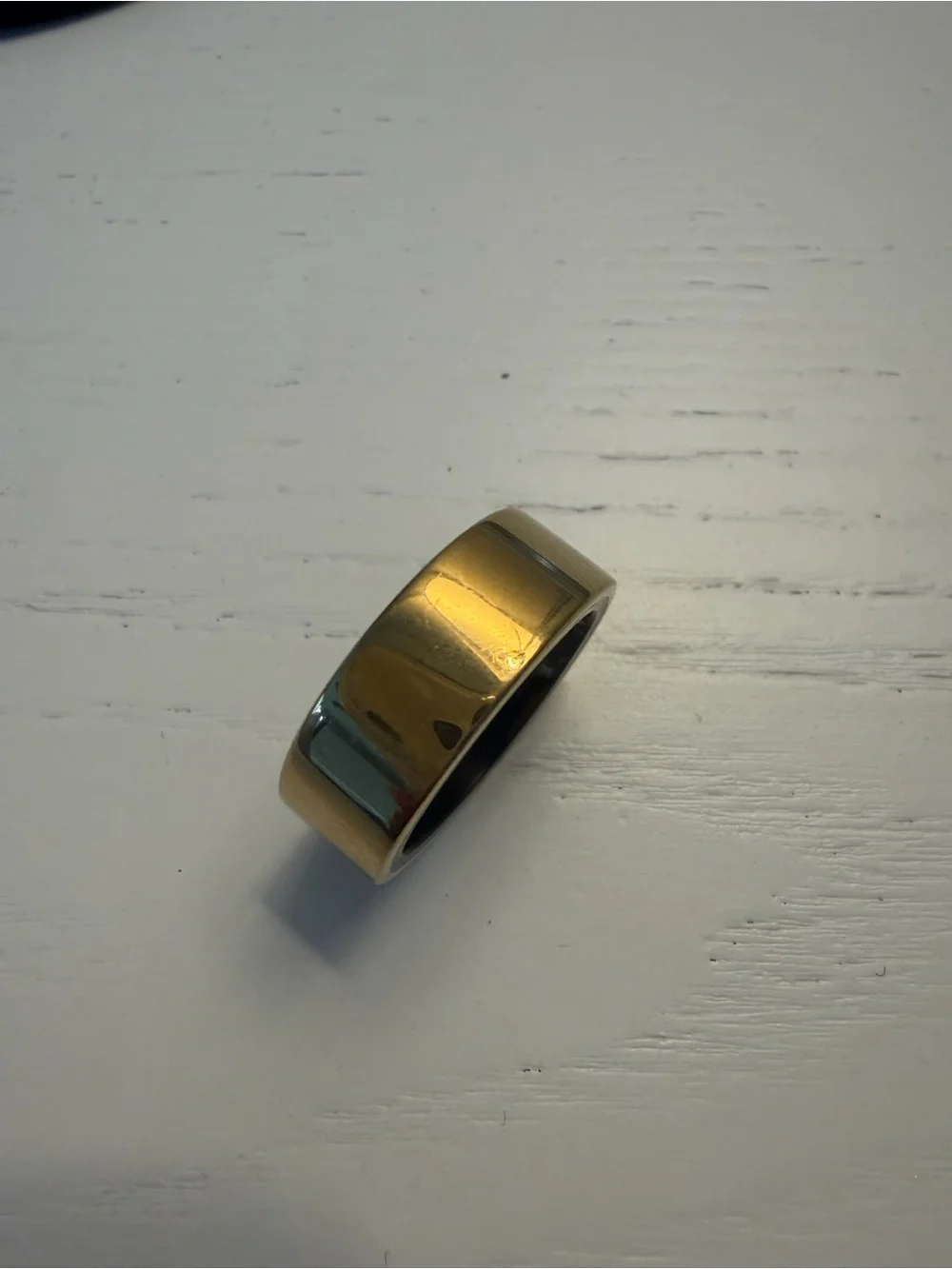 Ultrahuman Bionic Gold Smart Ring Size 8– Health & Activity Tracker (NEVER WORN)